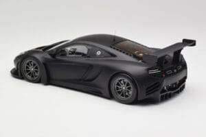 McLaren 12C GT3 Carbon Mat Čierny Minichamps 1:18 151121390 Kov – obrázok 5 z 6