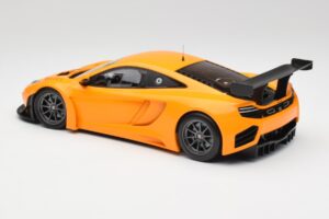 McLaren 12C GT3 Papaya Oranžový Minichamps 1:18 151121391 Kov – obrázok 5 z 6