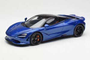 McLaren 750S Modrý GT Spirit 1:18 GT458 Živica
