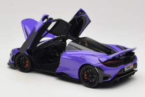 McLaren 765LT Fialový HPD 1:18 HPD18005 Kov – obrázok 5 z 8