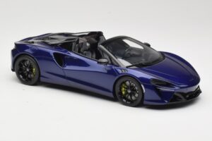 McLaren Artura Spider Fialový GT Spirit 1:18 GT515 Živica – obrázok 4 z 6