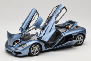 McLaren F1 Modrý LCD 1:18 LCD18014-BU Kov – obrázok 2 z 8