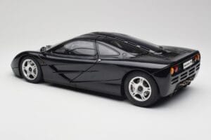 McLaren F1 Blue Metallic Minichamps 1:12 530133130 Kov – obrázok 7 z 8