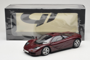 McLaren F1 Burgundy Red GT Spirit 1:18 GT534 Živica – obrázok 6 z 6