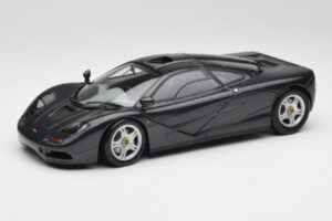 McLaren F1 Carbon Čierny Metalíza Minichamps 1:18 530133420 Kov