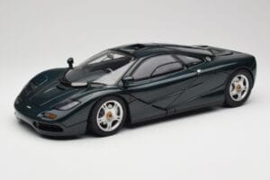 McLaren F1 Dark Green Metallic Minichamps 1:12 530133127 Kov