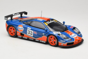 McLaren F1 GTR Gulf #33 R. Bellm / M. Weaver / J-J. Lehto 24 Hours of Le Mans 1996 UT Models 1:18 530161833 Kov – obrázok 6 z 8