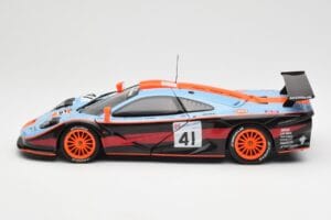 McLaren F1 GTR #41 P-H. Raphanel / C. Gounon / A. Olofsson 24 Hours of Le Mans 1997 UT Models 1:18 39727 Kov – obrázok 4 z 8