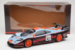 McLaren F1 GTR #41 P-H. Raphanel / C. Gounon / A. Olofsson 24 Hours of Le Mans 1997 UT Models 1:18 39727 Kov – obrázok 8 z 8