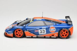 McLaren F1 GTR Gulf Racing #33 S. Bellm / A. Weaver / J. Lehto 24 Hours of Le Mans 1996 Minichamps 1:18 530133633 Kov – obrázok 4 z 8