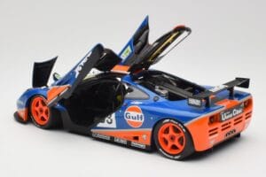 McLaren F1 GTR Gulf Racing #33 S. Bellm / A. Weaver / J. Lehto 24 Hours of Le Mans 1996 Minichamps 1:18 530133633 Kov – obrázok 5 z 8