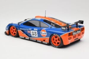 McLaren F1 GTR Gulf Racing #33 S. Bellm / A. Weaver / J. Lehto 24 Hours of Le Mans 1996 Minichamps 1:18 530133633 Kov – obrázok 7 z 8