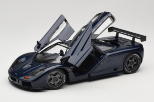 McLaren F1 GTR Le Mans Edition Fialový UT Models 1:18 MCLAREN001 Kov – obrázok 2 z 8