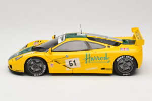 McLaren F1 GTR #51 Mach One Racing Le Mans 1995 UT Models 1:18 530151851 Kov – obrázok 4 z 8