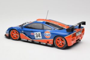 McLaren F1 GTR #34 Gulf Racing 1996 UT Models 1:18 39621 Kov – obrázok 7 z 8