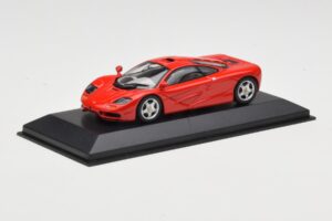 McLaren F1 Červený Minichamps 1:43 433133438 Kov – obrázok 2 z 4