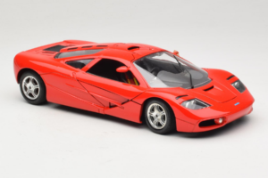 McLaren F1 High Mirror Light Red Guiloy 1:18 67505 Kov – obrázok 6 z 8