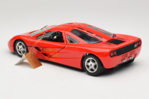 McLaren F1 High Mirror Light Red Guiloy 1:18 67505 Kov – obrázok 7 z 8