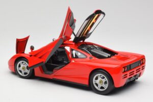McLaren F1 Magma Červený Minichamps 1:18 530133422 Kov – obrázok 5 z 8