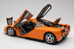 McLaren F1 Oranžový Minichamps 1:12 530133131 Kov – obrázok 6 z 9