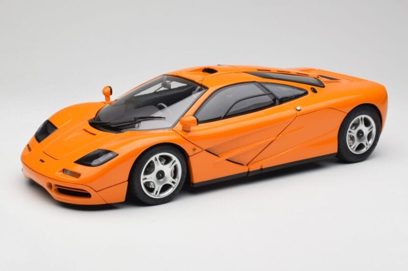 McLaren F1 Oranžový Minichamps 1:12 530133131 Kov