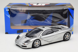 McLaren F1 Strieborný UT Models 1:18 530133180-R1 Kov – obrázok 8 z 8