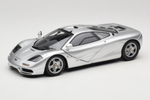 McLaren F1 Strieborný LCD 1:18 LCD18014-SI Kov