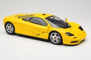 McLaren F1 Žltý Minichamps 1:12 530133121 Kov – obrázok 7 z 9