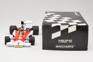McLaren M23 Ford #1 E. Fittipaldi F1 1975 Minichamps 1:18 530751801 Kov – obrázok 8 z 9