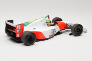 McLaren MP4/8 Ford #8 A. Senna Winner Australian GP 1993 Minichamps 1:18 540933838 Kov – obrázok 2 z 7