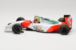 McLaren MP4/8 Ford #8 A. Senna Winner Australian GP 1993 Minichamps 1:18 540933838 Kov – obrázok 4 z 7