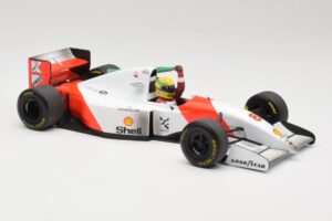 McLaren MP4/8 Ford #8 A. Senna Winner Australian GP 1993 Minichamps 1:18 540933838 Kov – obrázok 5 z 7