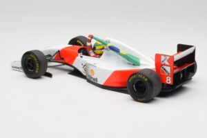 McLaren MP4/8 Ford #8 A. Senna Winner Australian GP 1993 Minichamps 1:18 540933838 Kov – obrázok 6 z 7
