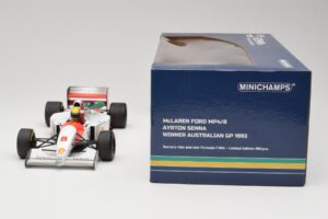 McLaren MP4/8 Ford #8 A. Senna Winner Australian GP 1993 Minichamps 1:18 540933838 Kov – obrázok 7 z 7