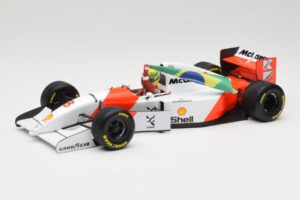 McLaren MP4/8 Ford #8 A. Senna Winner European GP Donington 1993 Minichamps 1:18 540931848 Kov