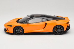 McLaren GTS Oranžový GT Spirit 1:18 GT957 Živica – obrázok 3 z 6
