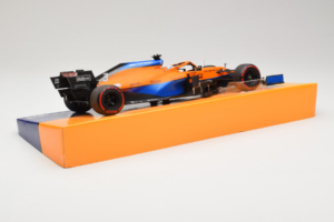 McLaren MCL35M Mercedes #3 D. Ricciardo McLaren F1 Team Bahrain Grand Prix 2021 Minichamps 1:18 533211803 Živica – obrázok 3 z 7
