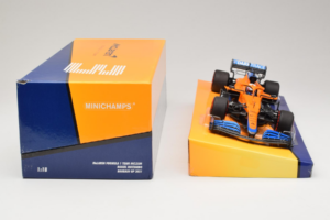 McLaren MCL35M Mercedes #3 D. Ricciardo McLaren F1 Team Bahrain Grand Prix 2021 Minichamps 1:18 533211803 Živica – obrázok 6 z 7