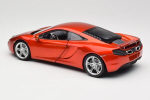 McLaren MP4-12C Orange Metallic Minichamps 1:18 110133020 Kov – obrázok 7 z 8