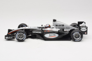 McLaren MP4-19 Mercedes J.P. Montoya Test Car 2005 Minichamps 1:18 533051880 Kov – obrázok 3 z 7