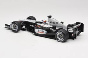 McLaren MP4-19 Mercedes J.P. Montoya Test Car 2005 Minichamps 1:18 533051880 Kov – obrázok 5 z 7