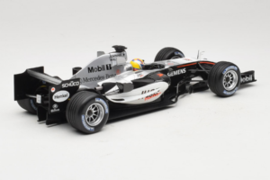 McLaren MP4-20 Mercedes #10 J.P. Montoya F1 2005 Minichamps 1:18 B66962338 Kov – obrázok 2 z 6