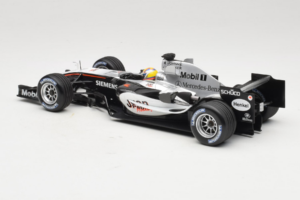 McLaren MP4-20 Mercedes #10 J.P. Montoya F1 2005 Minichamps 1:18 B66962338 Kov – obrázok 5 z 6