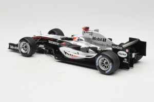 McLaren MP4-20 Mercedes #9 K. Raikkonen F1 2005 Minichamps 1:18 B66962337 Kov – obrázok 5 z 6