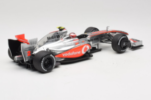 McLaren MP4-24 Mercedes #2 H. Kovalainen F1 2009 Minichamps 1:18 503091802 Kov – obrázok 2 z 7