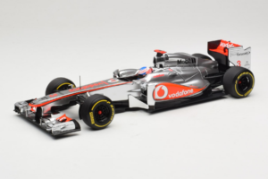 McLaren MP4-27 Mercedes #3 J. Button Vodafone McLaren Showcar F1 2012 Minichamps 1:18 530121873 Kov
