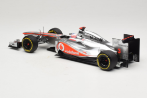 McLaren MP4-27 Mercedes #3 J. Button Vodafone McLaren Showcar F1 2012 Minichamps 1:18 530121873 Kov – obrázok 5 z 7