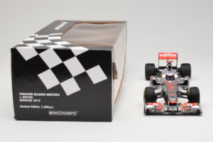 McLaren MP4-27 Mercedes #3 J. Button Vodafone McLaren Showcar F1 2012 Minichamps 1:18 530121873 Kov – obrázok 7 z 7
