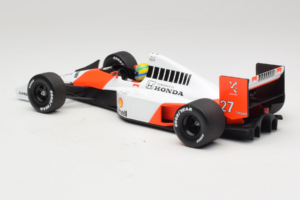 McLaren MP4/5B Honda #27 A. Senna Marlboro McLaren F1 World Champion 1990 Minichamps 1:18 540901827 Kov – obrázok 5 z 7