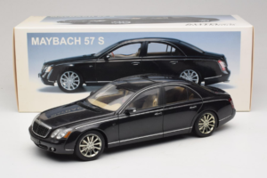 Maybach 57S Čierny AUTOart 1:18 76156 Kov – obrázok 7 z 7
